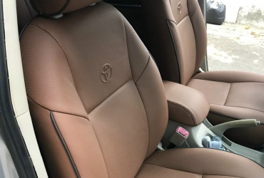 BỌC GHẾ DA XE INNOVA  CŨ